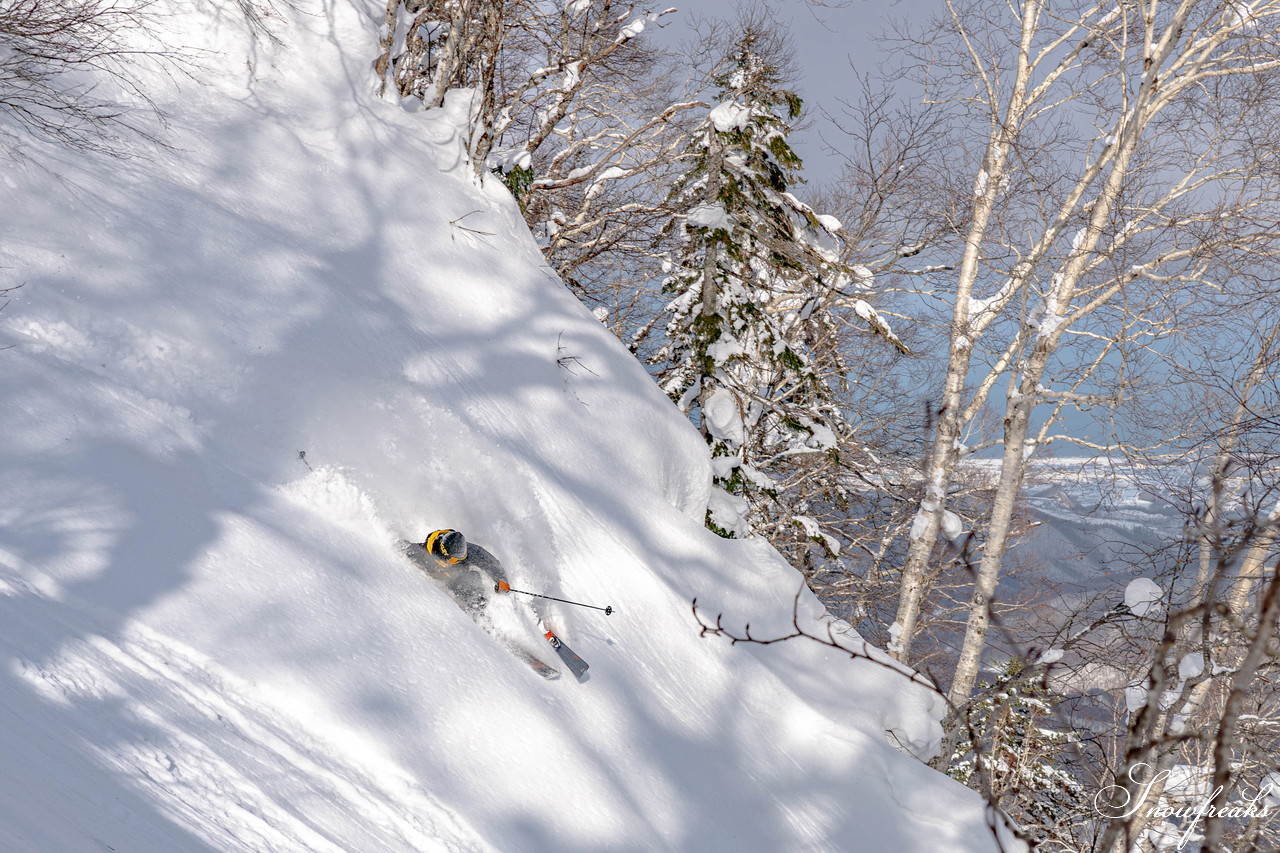 標高1,023ｍ。手稲山を知り尽くしたプロスキーヤー・中西太洋さんと行く、“マザーマウンテン”フォトセッション(^_-)-☆